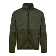 En olivengrøn, todelt jakke med moderne, funktionelt design. Overdelen er let quiltet med vandafvisende finish, mens underdelen og ærmerne har en blød, strikket struktur for varme og bevægelsesfrihed. Jakken har fuld lynlås, høj krave og to lynlåslommer i siderne. Rå, afslappet æstetik gør den velegnet til både bybrug og udendørsaktiviteter i køligt vejr.